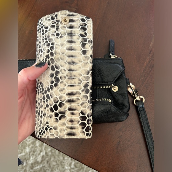 DANIER Leather Wallet with Strap in Black - Picture 5 of 12